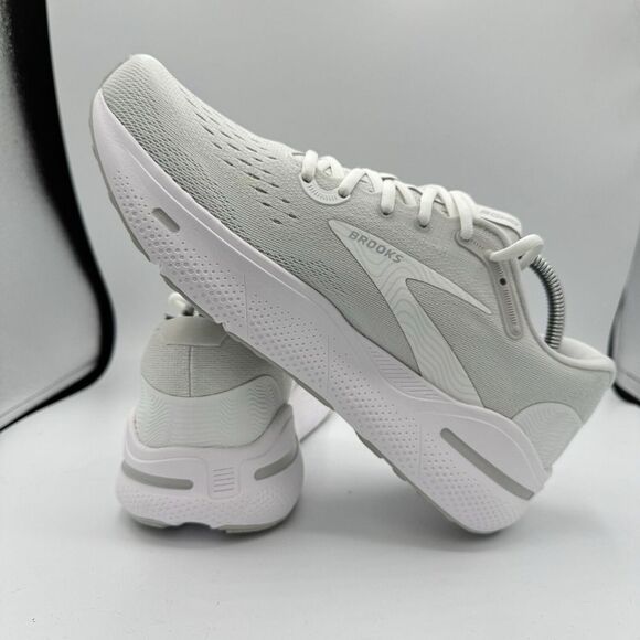 Brooks Ghost Max Size 10.5 D Support Running Shoes White Mens Training Jogging - Picture 6 of 8